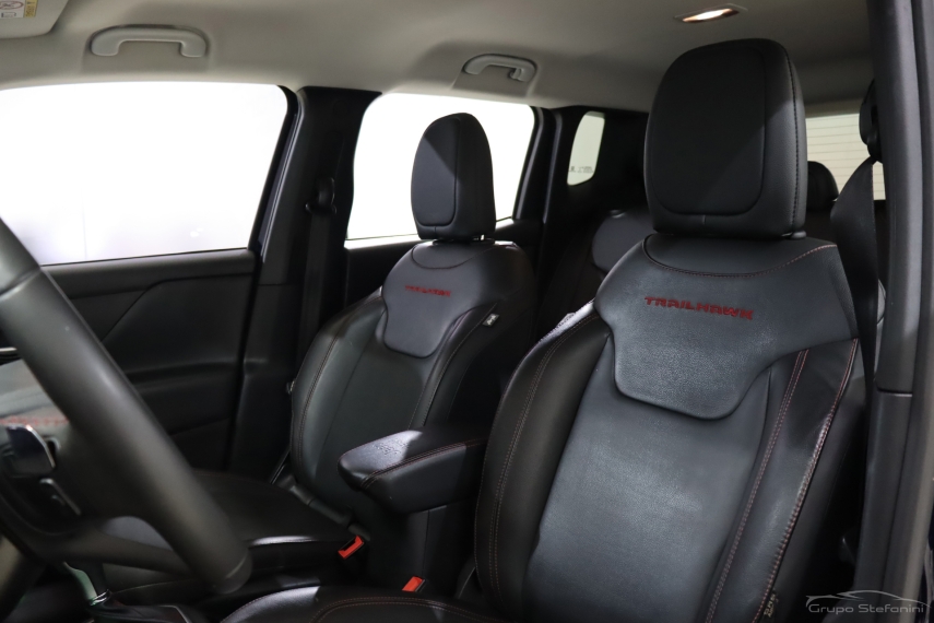 jeep renegade 1.3 t270 turbo flex trailhawk 4x4 at9 4p automatico 20226