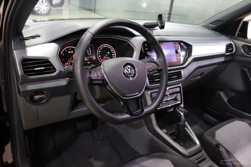 volkswagen t-cross 1.0 200 tsi total flex comfortline automatico 4p 20203