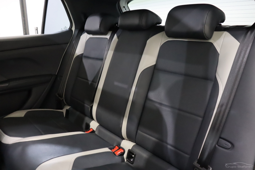 volkswagen t-cross 1.4 250 tsi total flex highline automatico 4p 20217