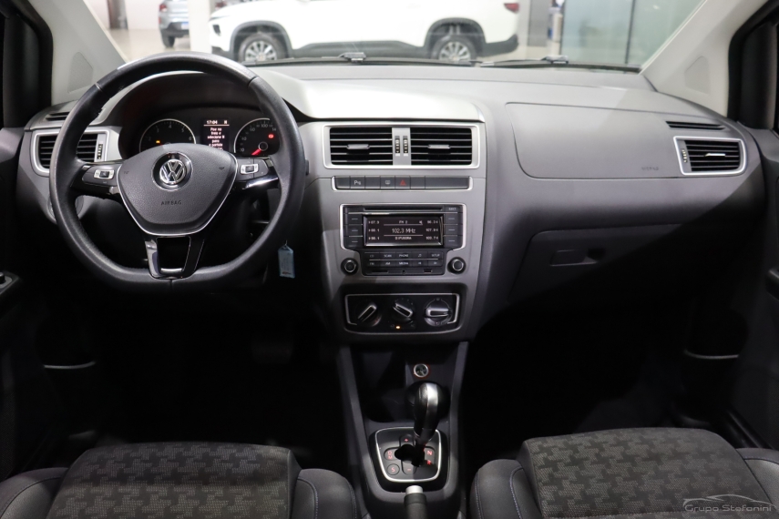 volkswagen fox 1.6 msi comfortline 8v flex 4p automatizado semiautomatico 20165