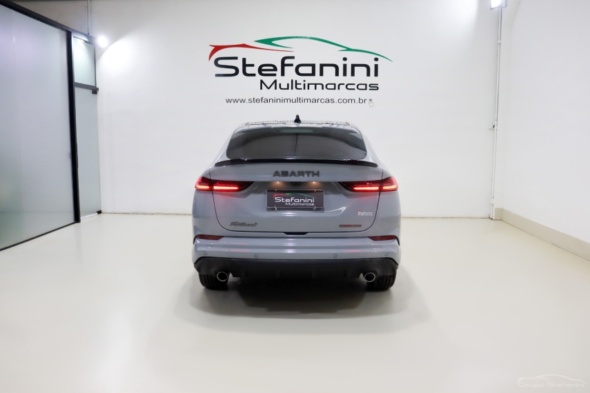 fiat fastback 1.3 turbo 270 flex abarth at6 4p automatico 202511