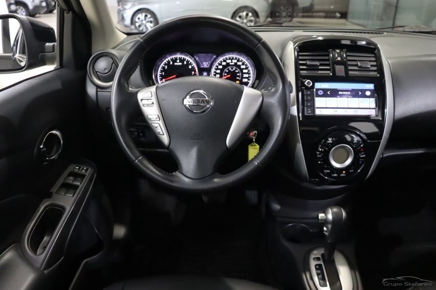 nissan versa 1.6 16v flexstart sl 4p xtronic flex automatico 20204