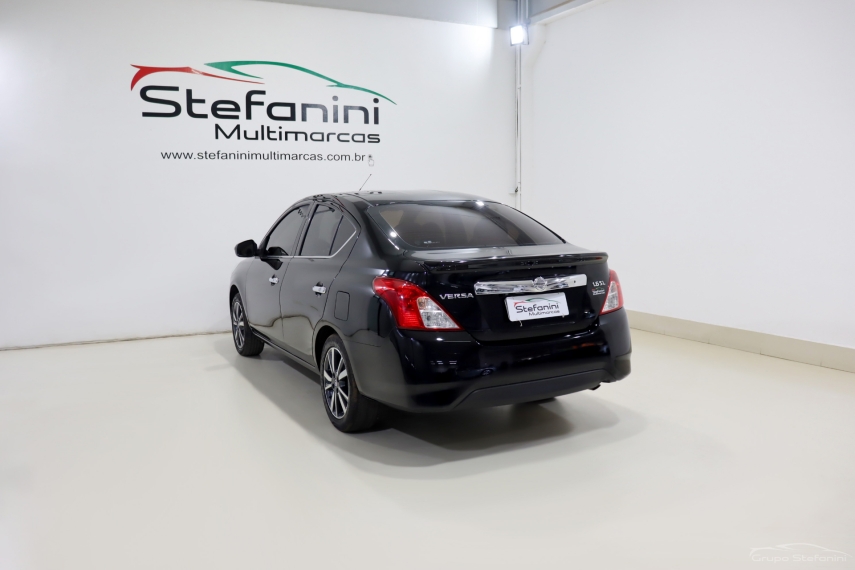 nissan versa 1.6 16v flexstart sl 4p xtronic flex automatico 202012
