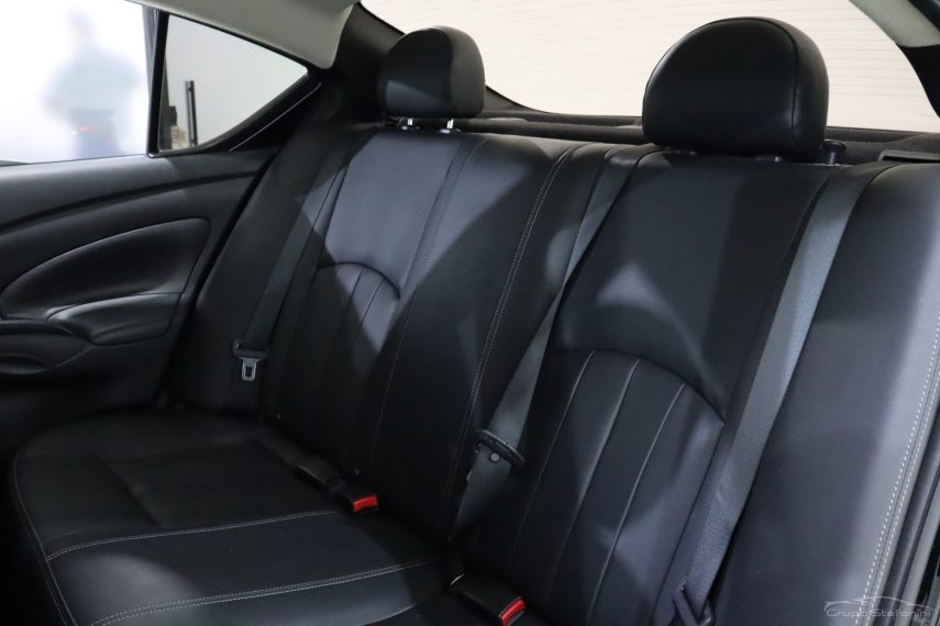 nissan versa 1.6 16v flexstart sl 4p xtronic flex automatico 20207