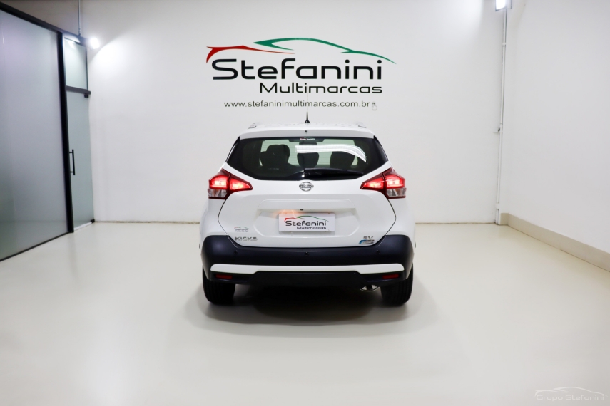 nissan kicks 1.6 16v flexstart sv 4p xtronic flex automatico 201811