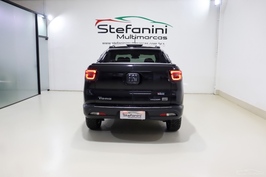fiat toro 1.3 turbo 270 flex volcano at6 4p automatico 202311