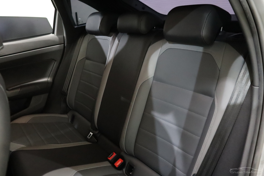 volkswagen nivus 1.0 200 tsi total flex highline automatico 4p 20227
