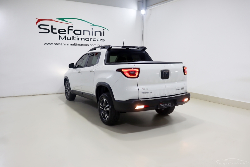 fiat toro 1.3 turbo 270 flex freedom at6 4p automatico 202512