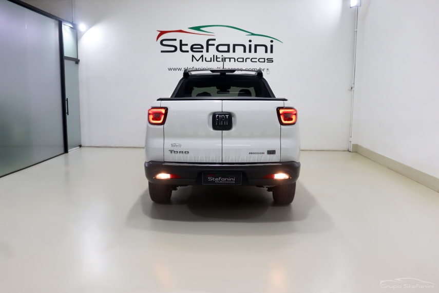 fiat toro 1.3 turbo 270 flex freedom at6 4p automatico 202511