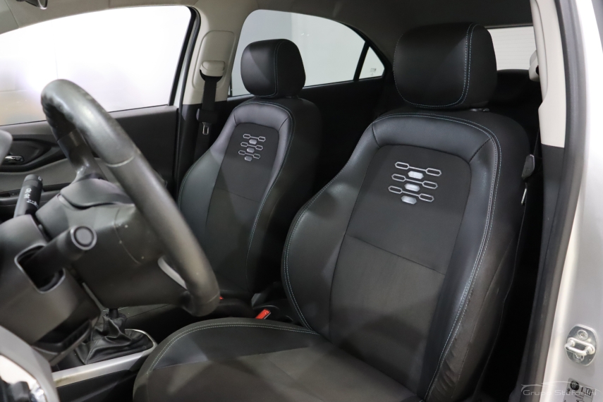 chevrolet onix 1.4 mpfi lt 8v flex 4p manual 20196