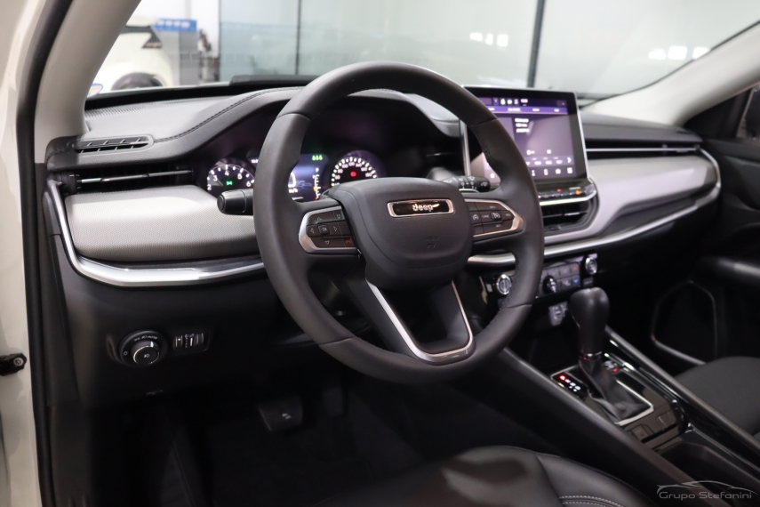 jeep compass 1.3 t270 turbo flex longitude at6 4p automatico 20243
