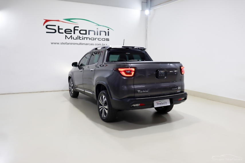 fiat toro 2.0 16v turbo diesel volcano 4wd at9 4p automatico 202512