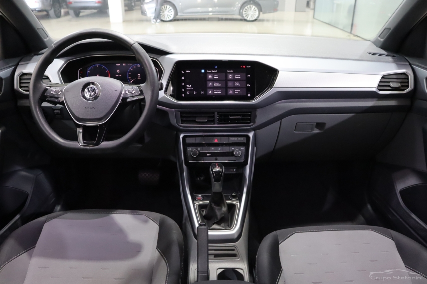 volkswagen t-cross 1.0 200 tsi total flex comfortline automatico 4p 20215