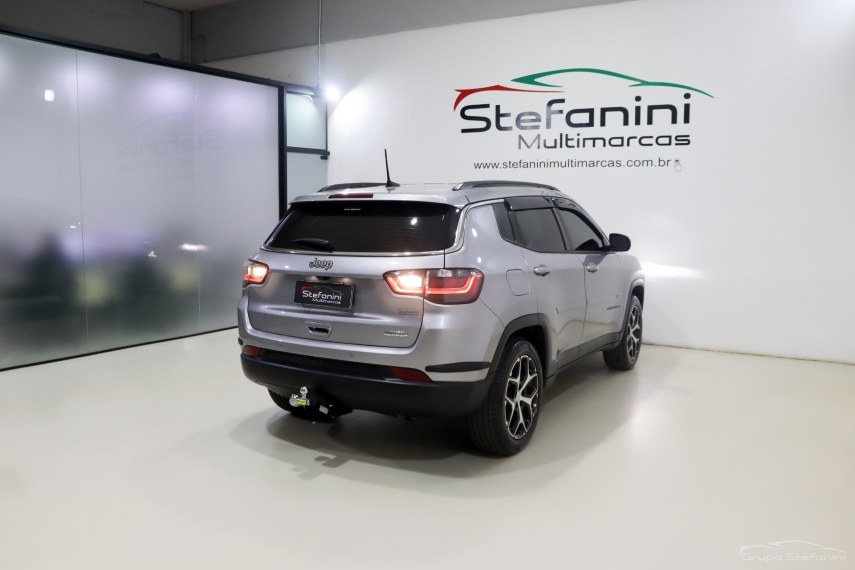 jeep compass 1.3 t270 turbo flex longitude at6 4p automatico 202610