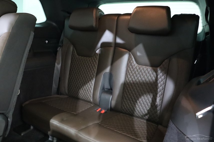 jeep commander 2.0 td380 turbo diesel overland at9 4p automatico 20239