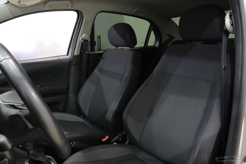 volkswagen voyage 1.6 16v msi totalflex 4p automatico flex 20196