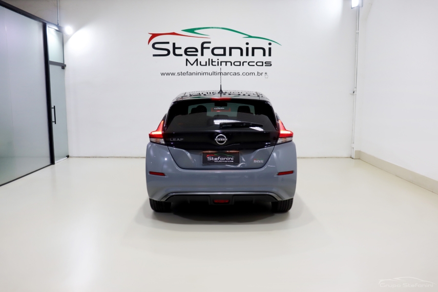 nissan leaf b12p 40 eletrico 4.0 4p automatico 202311