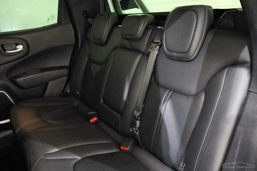 fiat toro 2.0 16v turbo diesel volcano 4wd at9 4p automatico 20237