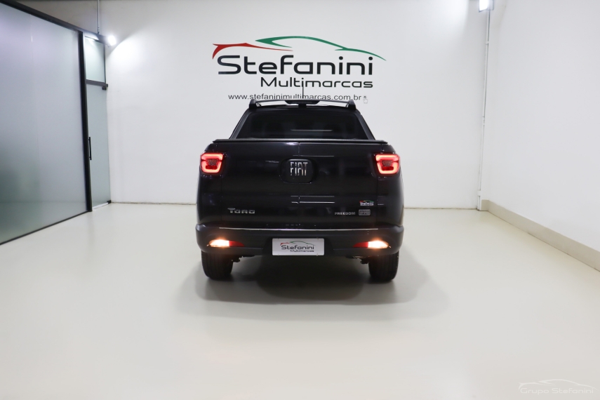 fiat toro 1.3 turbo 270 flex freedom at6 4p automatico 202511