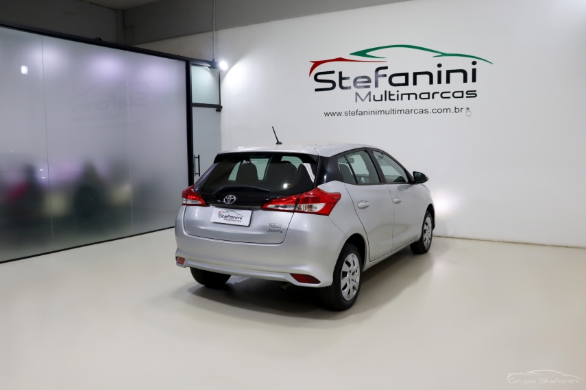 toyota yaris 1.5 16v flex xl multidrive 4p automatico 202510