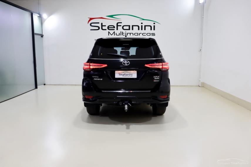 toyota hilux sw4 2.8 d-4d turbo diesel srx platinum 7l 4x4 automatico 4p 202411