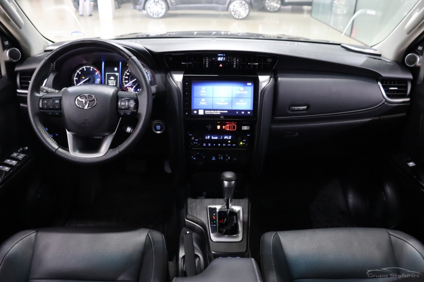 toyota hilux sw4 2.8 d-4d turbo diesel srx platinum 7l 4x4 automatico 4p 20245