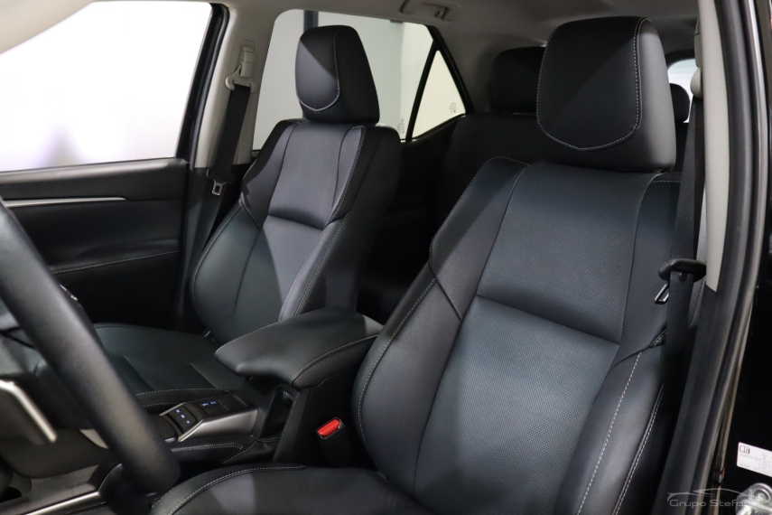 toyota hilux sw4 2.8 d-4d turbo diesel srx platinum 7l 4x4 automatico 4p 20246