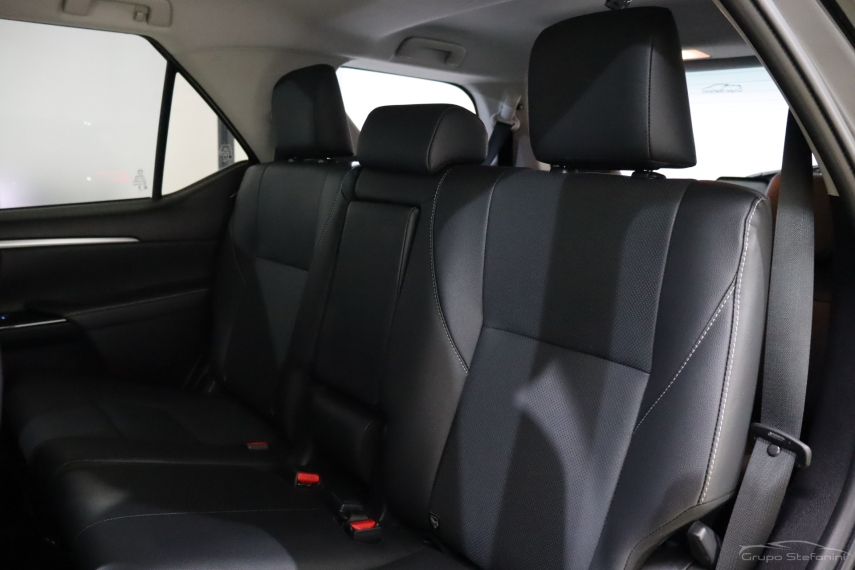 toyota hilux sw4 2.8 d-4d turbo diesel srx platinum 7l 4x4 automatico 4p 20247