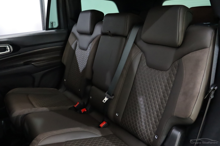 jeep commander 2.0 td380 turbo diesel overland at9 4p automatico 20237