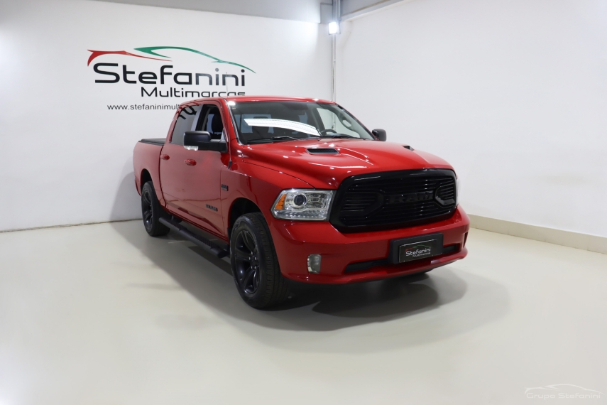 ram classic 5.7 v8 gasolina laramie night edition cd 4x4 automatico 4p 20222