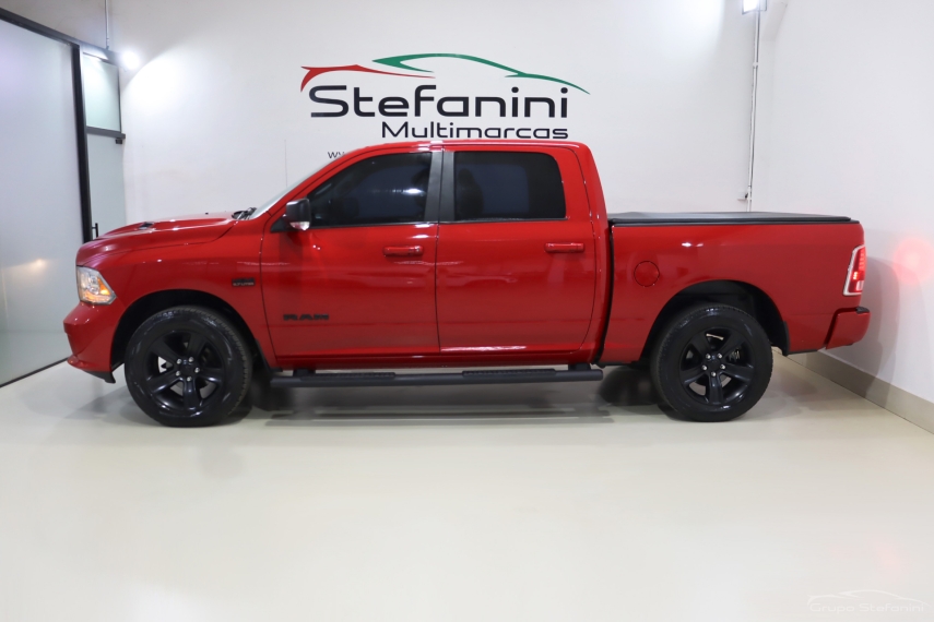 ram classic 5.7 v8 gasolina laramie night edition cd 4x4 automatico 4p 20229