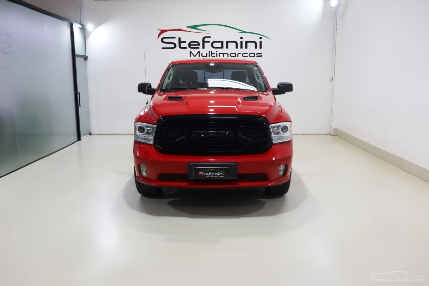 ram classic 5.7 v8 gasolina laramie night edition cd 4x4 automatico 4p 20221