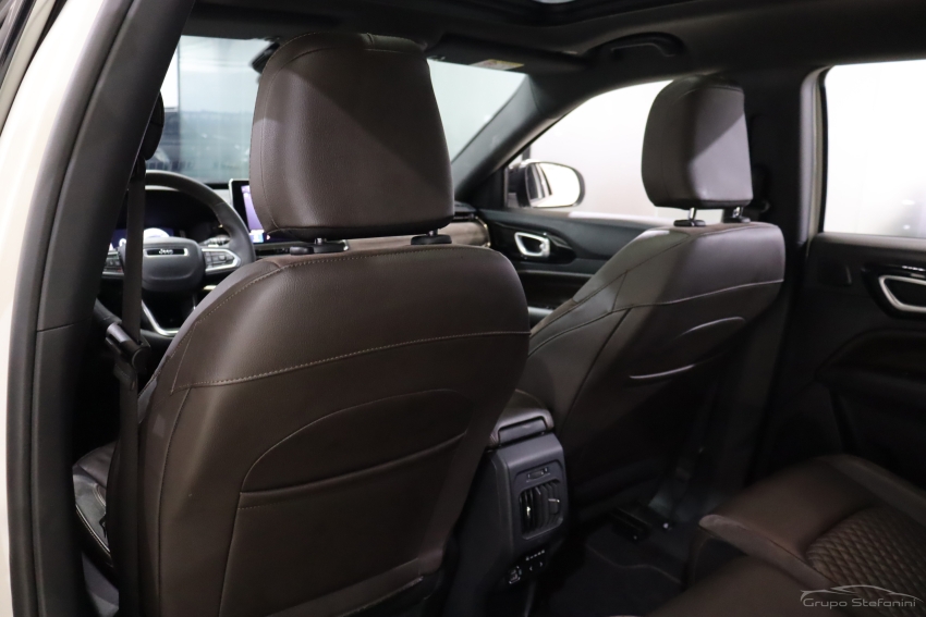 jeep commander 2.0 td380 turbo diesel overland at9 4p automatico 20259