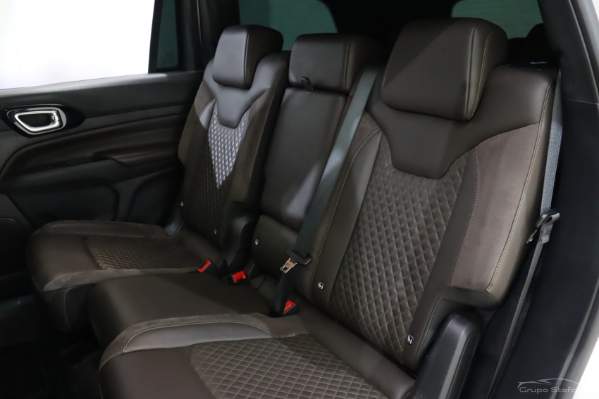 jeep commander 2.0 td380 turbo diesel overland at9 4p automatico 20257
