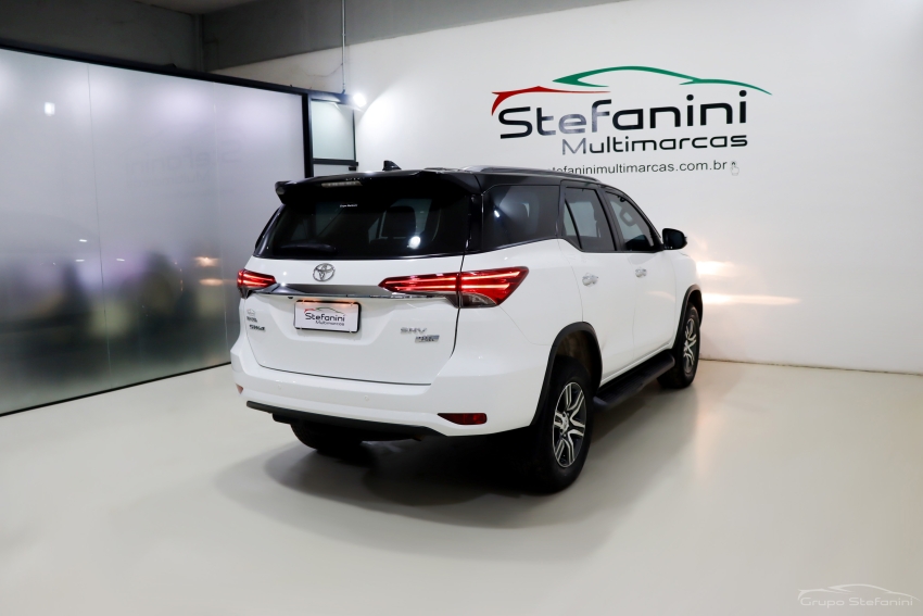toyota hilux sw4 2.7 srv 7 lugares 4x2 16v flex 4p automatico 201911