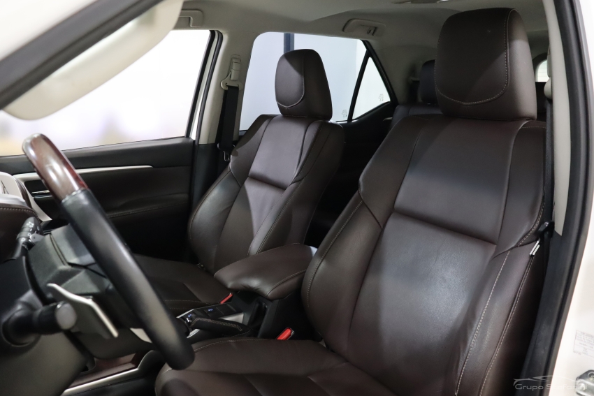 toyota hilux sw4 2.7 srv 7 lugares 4x2 16v flex 4p automatico 20196
