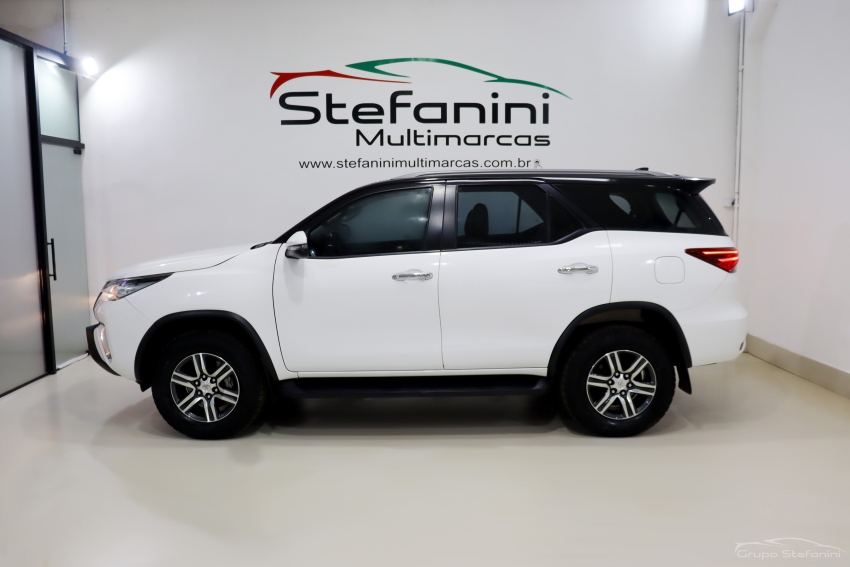 toyota hilux sw4 2.7 srv 7 lugares 4x2 16v flex 4p automatico 201910