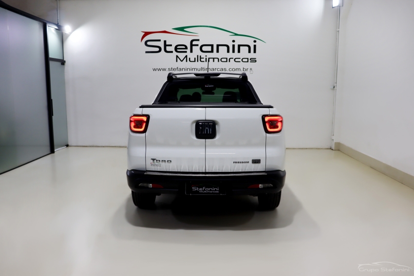 fiat toro 1.3 turbo 270 flex freedom at6 4p automatico 202511