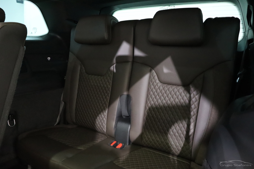 jeep commander 2.0 td380 turbo diesel overland at9 4p automatico 20238