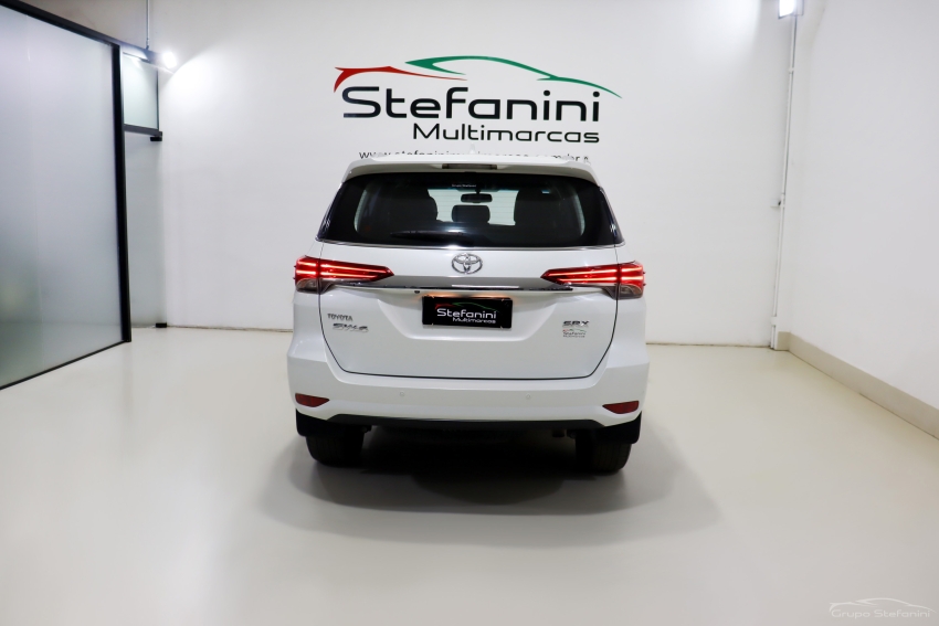 toyota hilux sw4 2.8 srx 4x4 7 lugares 16v turbo intercooler diesel 4p automatico 201912