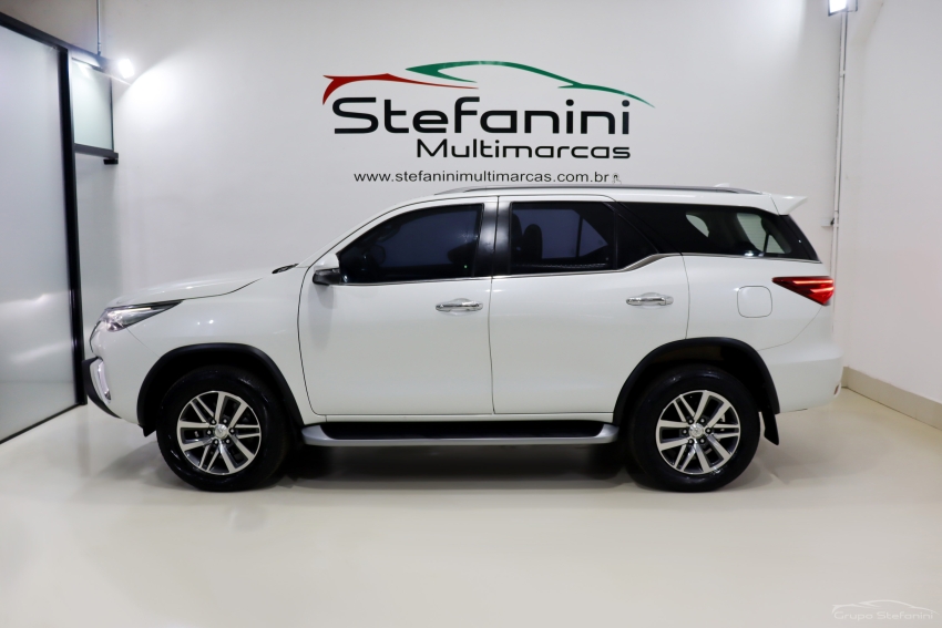 toyota hilux sw4 2.8 srx 4x4 7 lugares 16v turbo intercooler diesel 4p automatico 201910