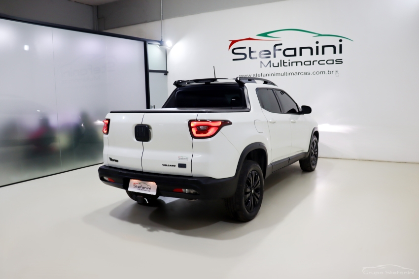 fiat toro 1.3 turbo 270 flex volcano at6 4p automatico 202410