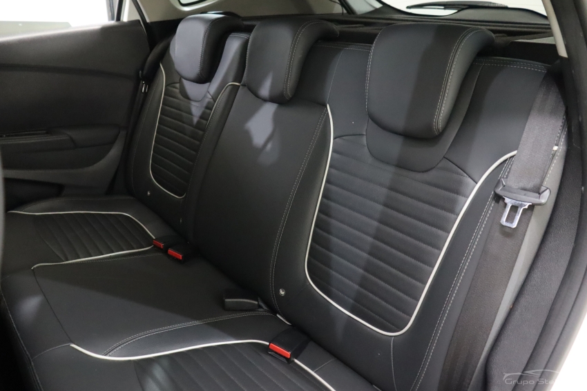 renault captur 1.6 16v sce flex intense x-tronic 4p automatico 20187