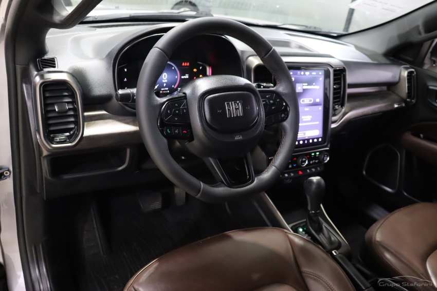 fiat toro 2.0 16v turbo diesel ranch 4wd at9 4p automatico 20233