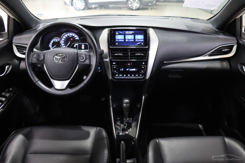 toyota yaris 1.5 16v flex xs connect multidrive 4p automatico 20215
