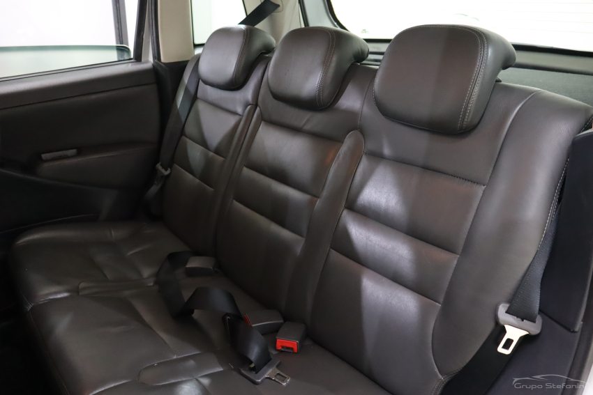fiat idea 1.8 mpi adventure 16v flex 4p manual 20137