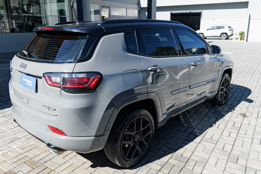 jeep compass 2.0 hurricane 4 turbo gasolina blackhawk at9 4p automatico 2025