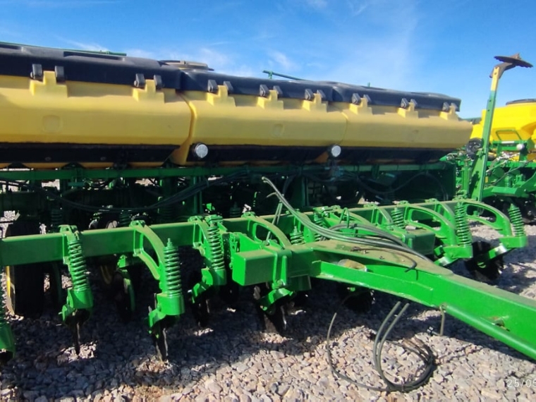 john deere plantadeira 2113 ano 2008 diesel 1p automatico2