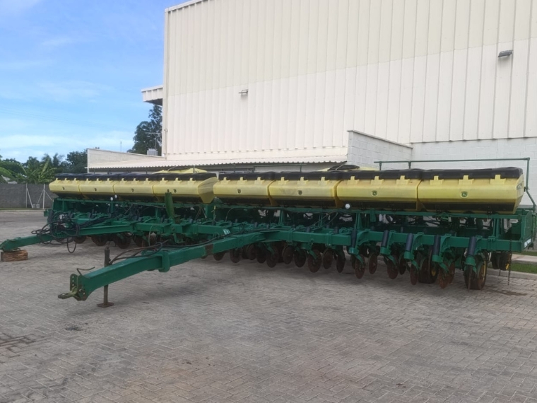 john deere plantadeira 2130-30l ano 2010 diesel 1p automatico3