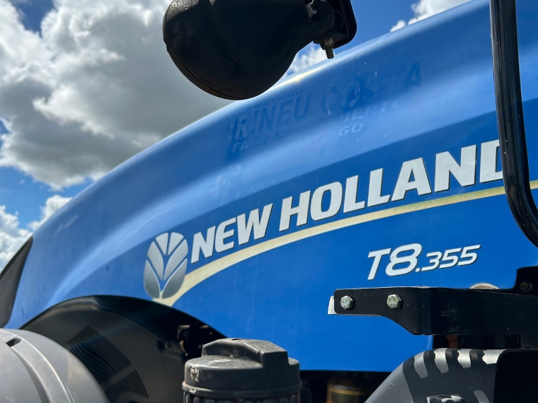 new holland trator t8 355 ano 2015 diesel 1p automatico11
